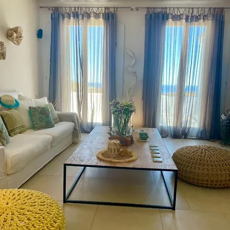 Lidia * Panormos (Mykonos)